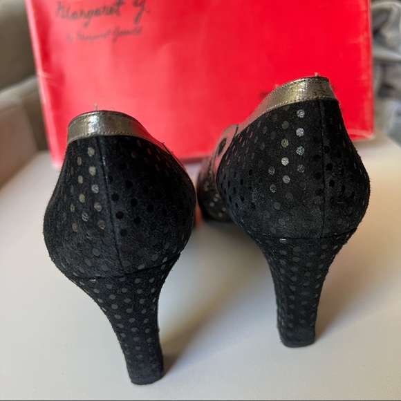 Margaret J. by Margaret Jerrold Black and Grey vintage pumps 7.5 - Picture 4 of 7